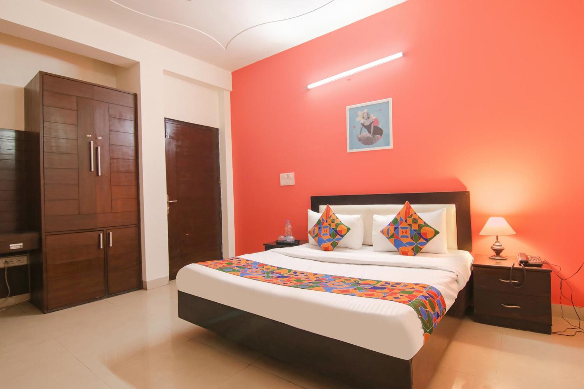 Fabhotel The Lavish Villa Badshahpur Esterno foto
