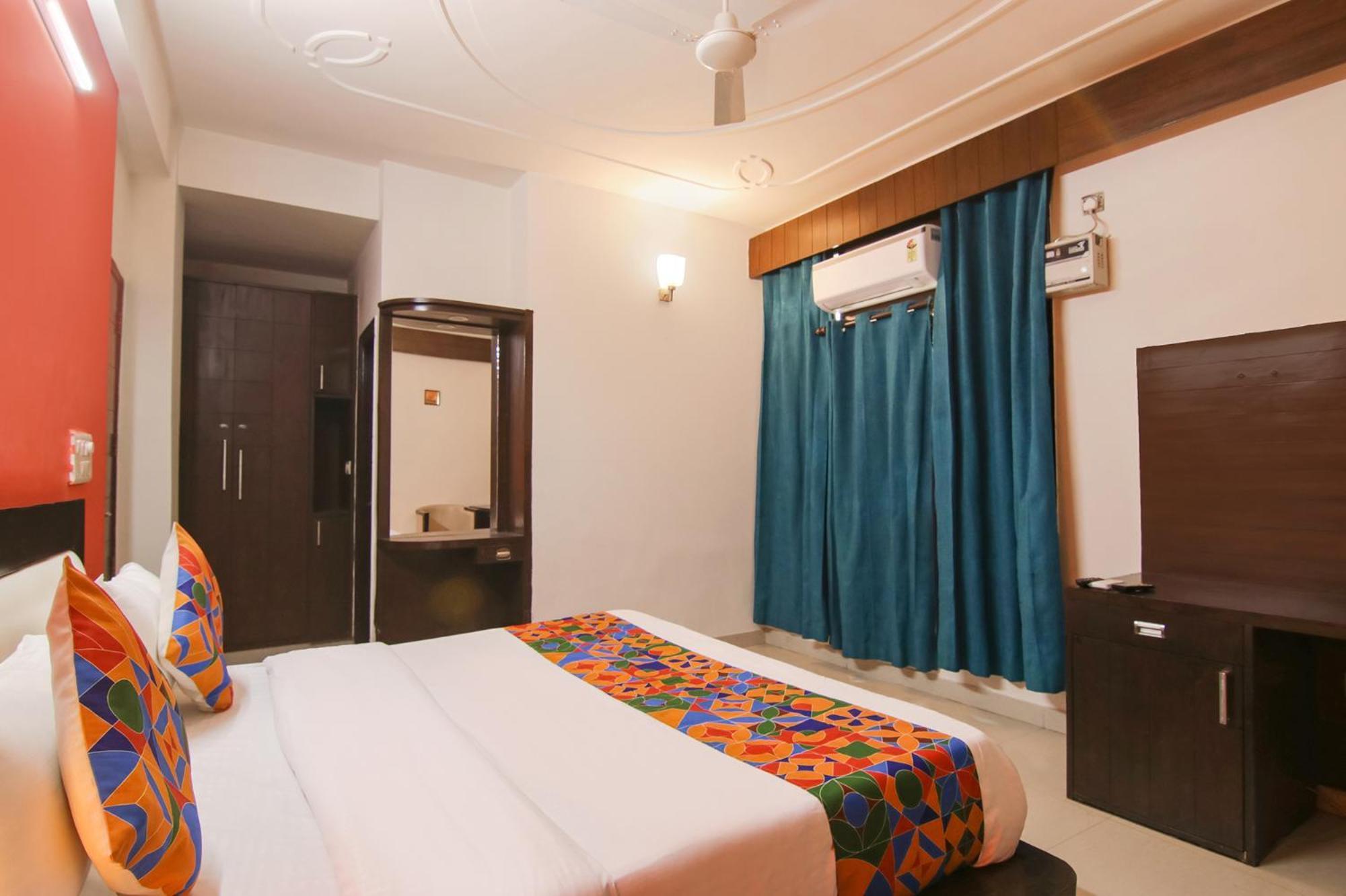 Fabhotel The Lavish Villa Badshahpur Esterno foto