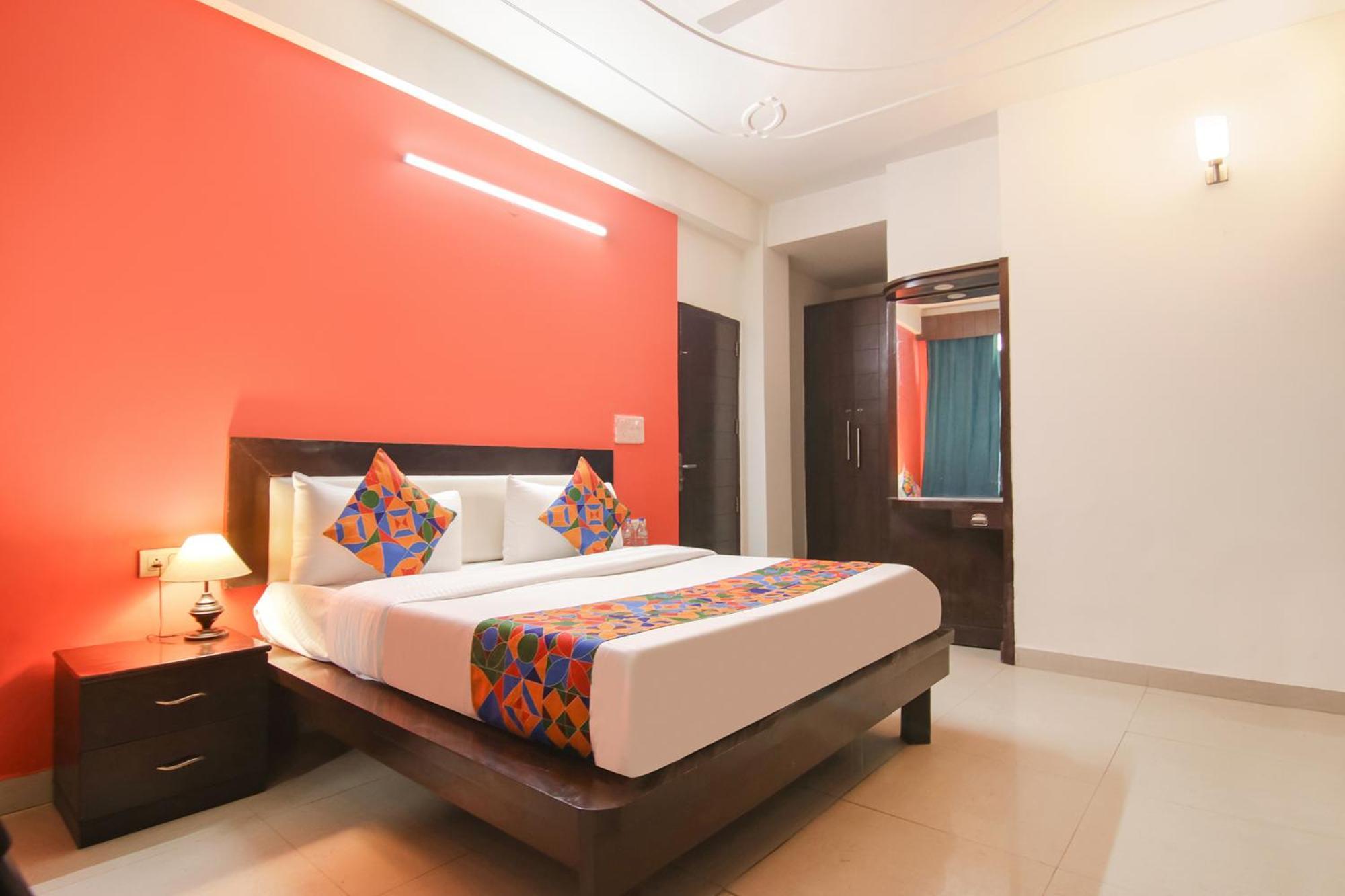 Fabhotel The Lavish Villa Badshahpur Esterno foto
