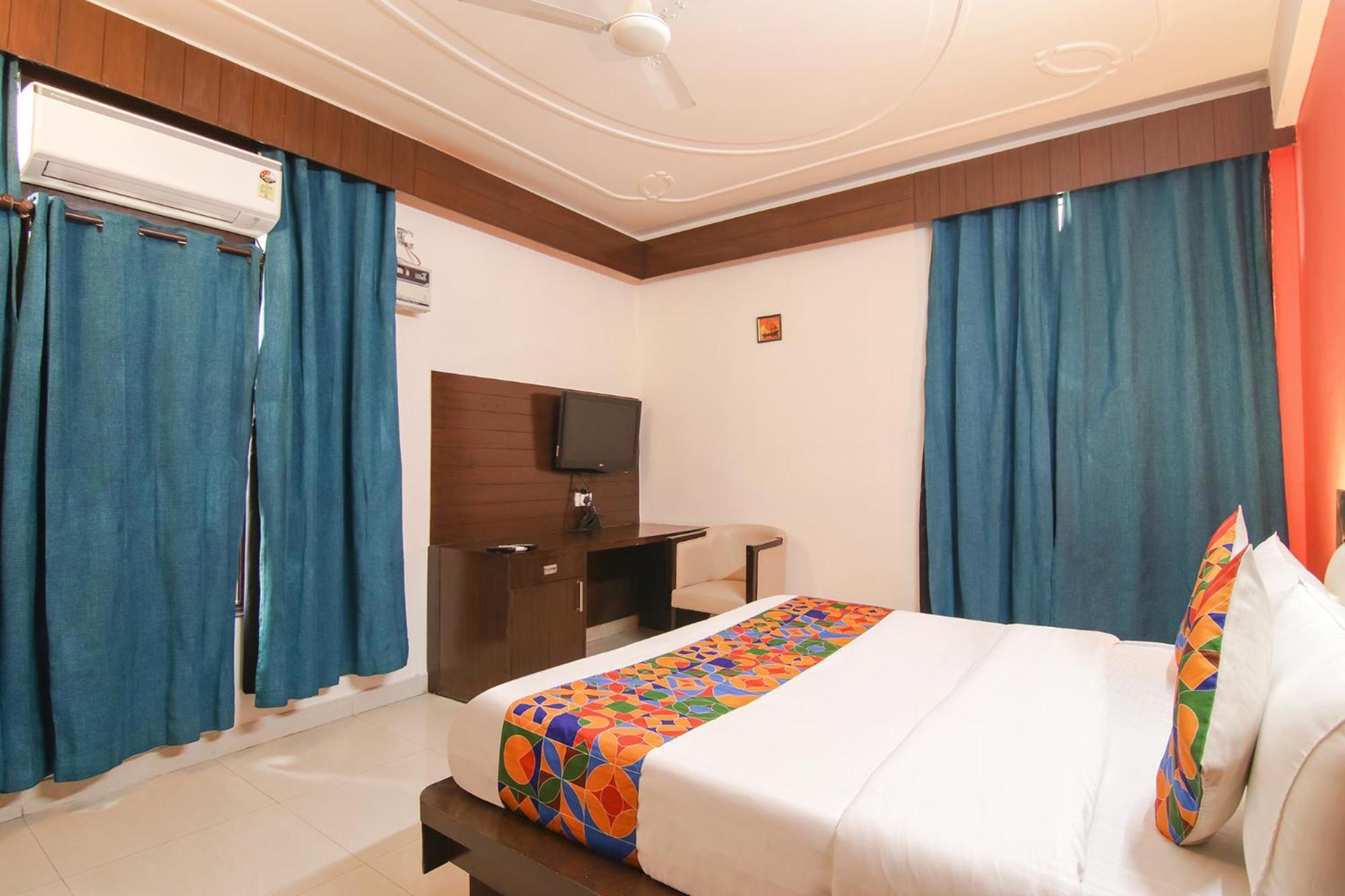 Fabhotel The Lavish Villa Badshahpur Esterno foto